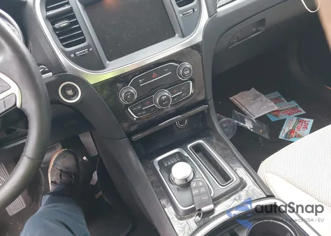 2016 Chrysler 300C from USA, damaged, VIN 2C3CCAEG3GH358087